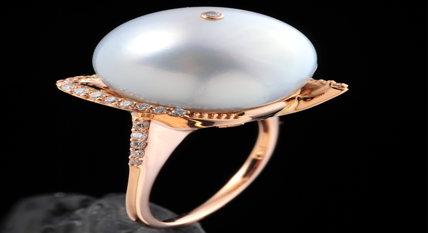 18K Yellow Gold with Southsea Pearl and Diamond Ring