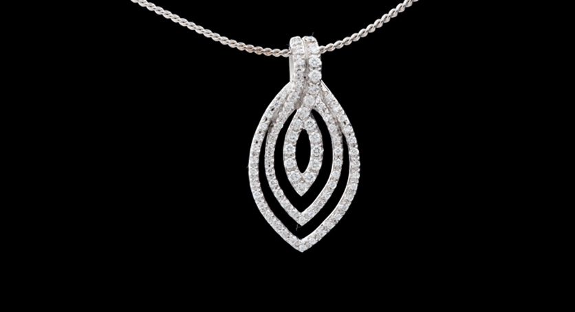 18K White Gold with Diamond Pendant